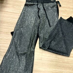 🌹🌹🌹SOLD🌹🌹🌹Wide leg pants with rhinestones.